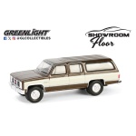 greenlight-gl68060e-1986-gmc-suburban-modelauto-1-64-a