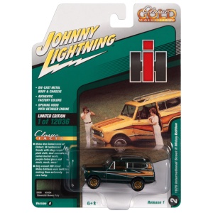 johnny-lightning-jlcg028a-1979-international-scout-1-64-c_545713843